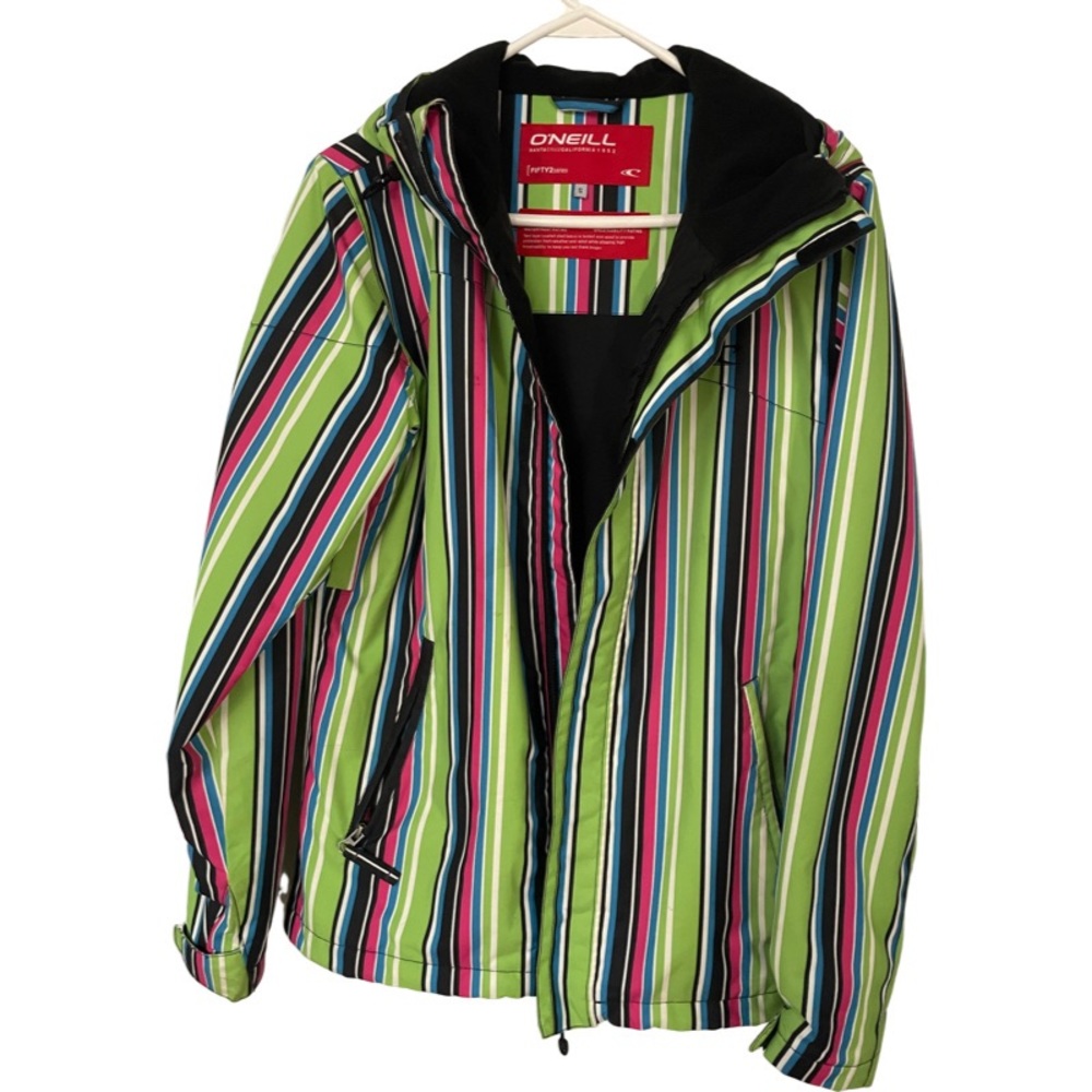 O’Neill women’s ski jacket in excellent condition!